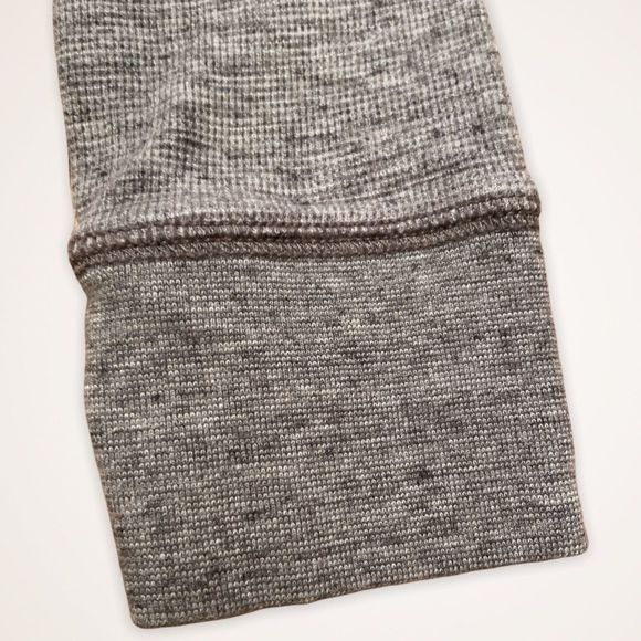 🦅 AEO Heritage Long Sleeve Thermal Shirt - Picture 6 of 10